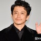 小栗旬「ずっと食わしてました」“24歳年上”人気俳優明かす 当時のエピソードに「20代でかっこよすぎ」の声 画像