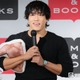GENERATIONS中務裕太、写真集の限定版に“筋肉クッション”付属 メンバーからの反応明かす「どうやって使うん？みたいな」【1000%】 画像