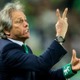 サッカーっていいね！サウジで監督と相手選手が激突も「ほっこり」 画像